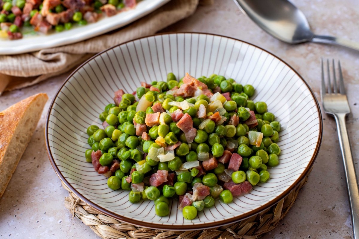 Guisantes con jamón